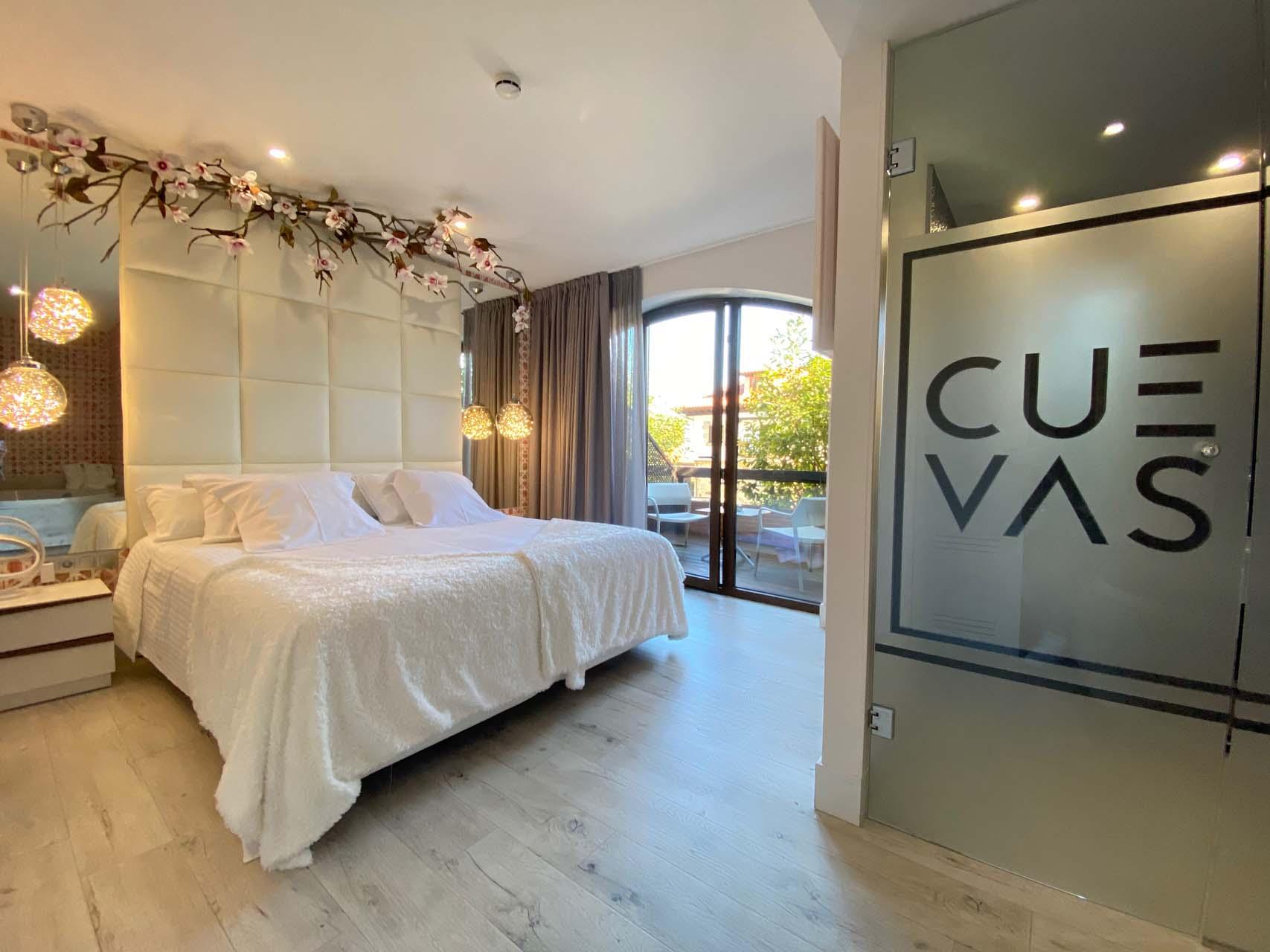 Hotel Cuevas - Adults Only 桑提亚纳德玛 外观 照片